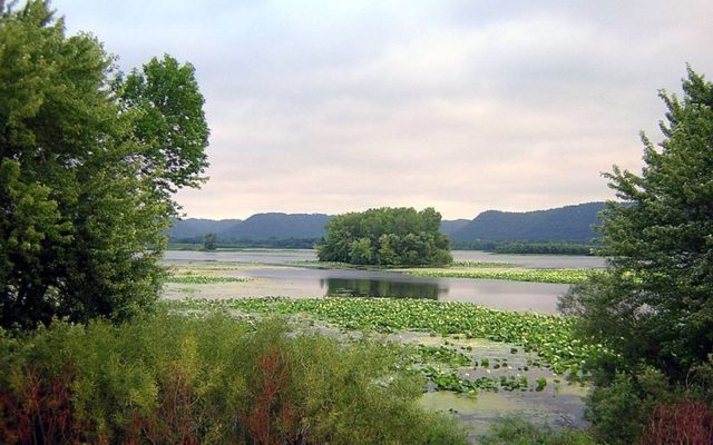 Upper Mississippi tops new listing of endangered waterways