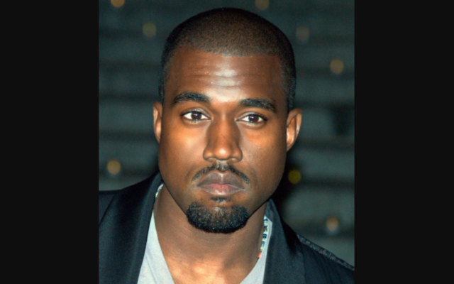 Kanye West submits signatures for president in Minnesota
