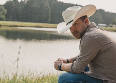 Country singer Justin Moore coming to Mankato