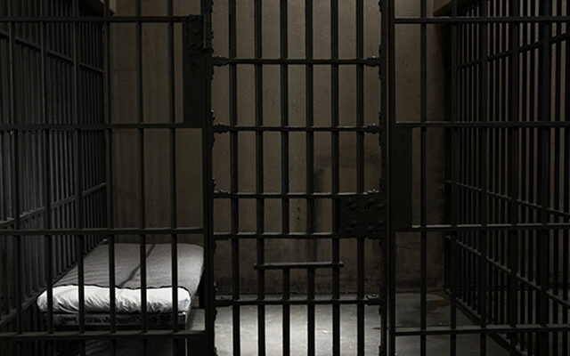 Waseca prison inmate dies