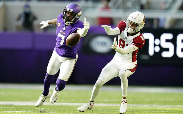 Vikings hang on for 5th straight win, top Cardinals 34-26